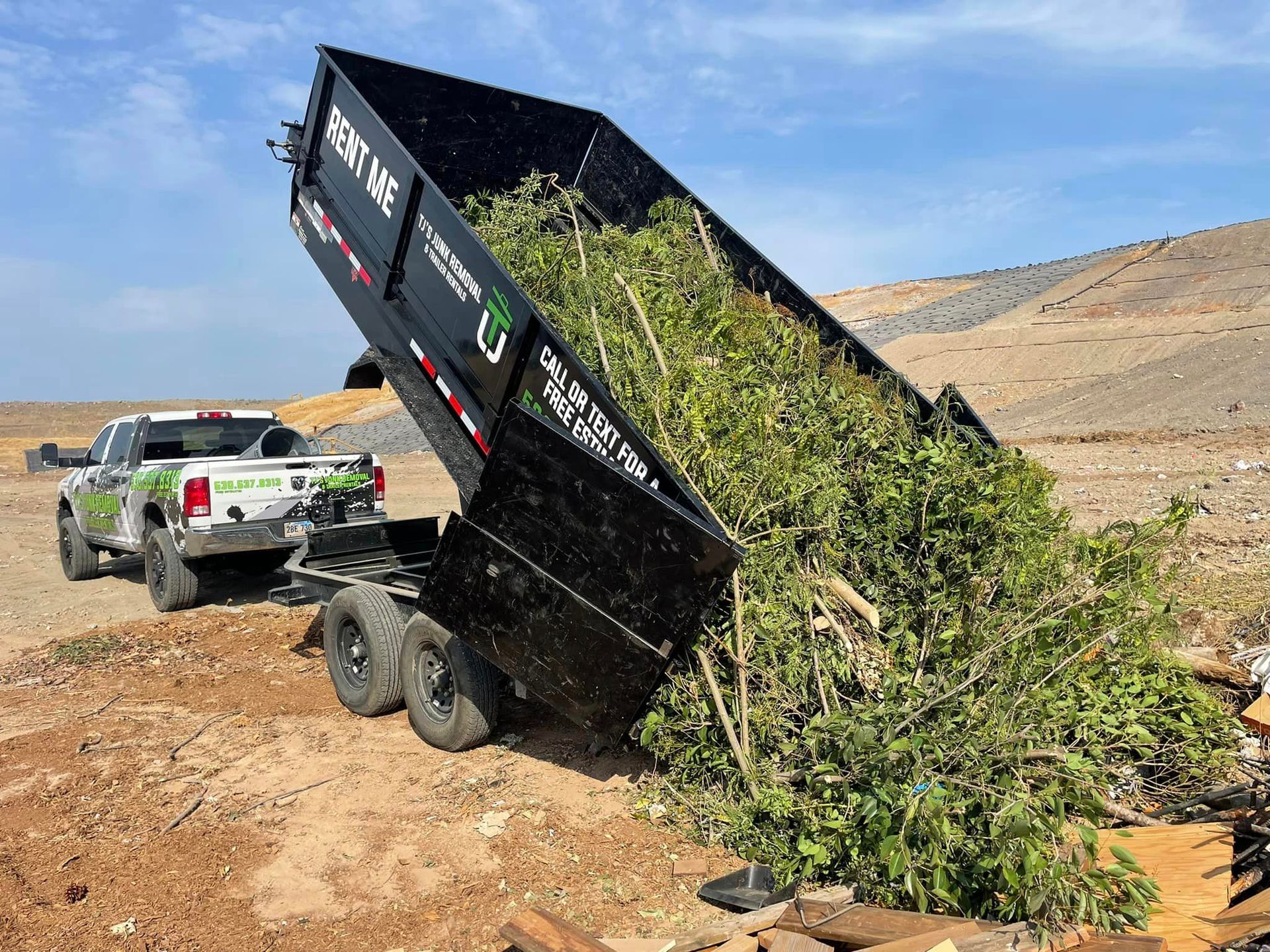 Dump trailer and truck yard debris